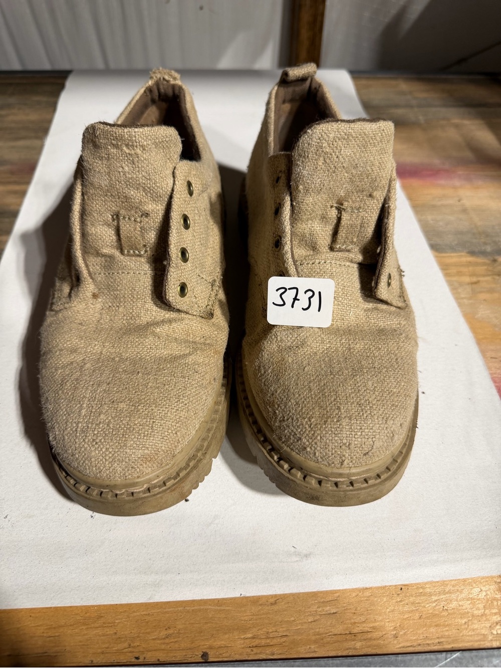 #3731-Men's Canvas Slip-On Loafers in Tan
